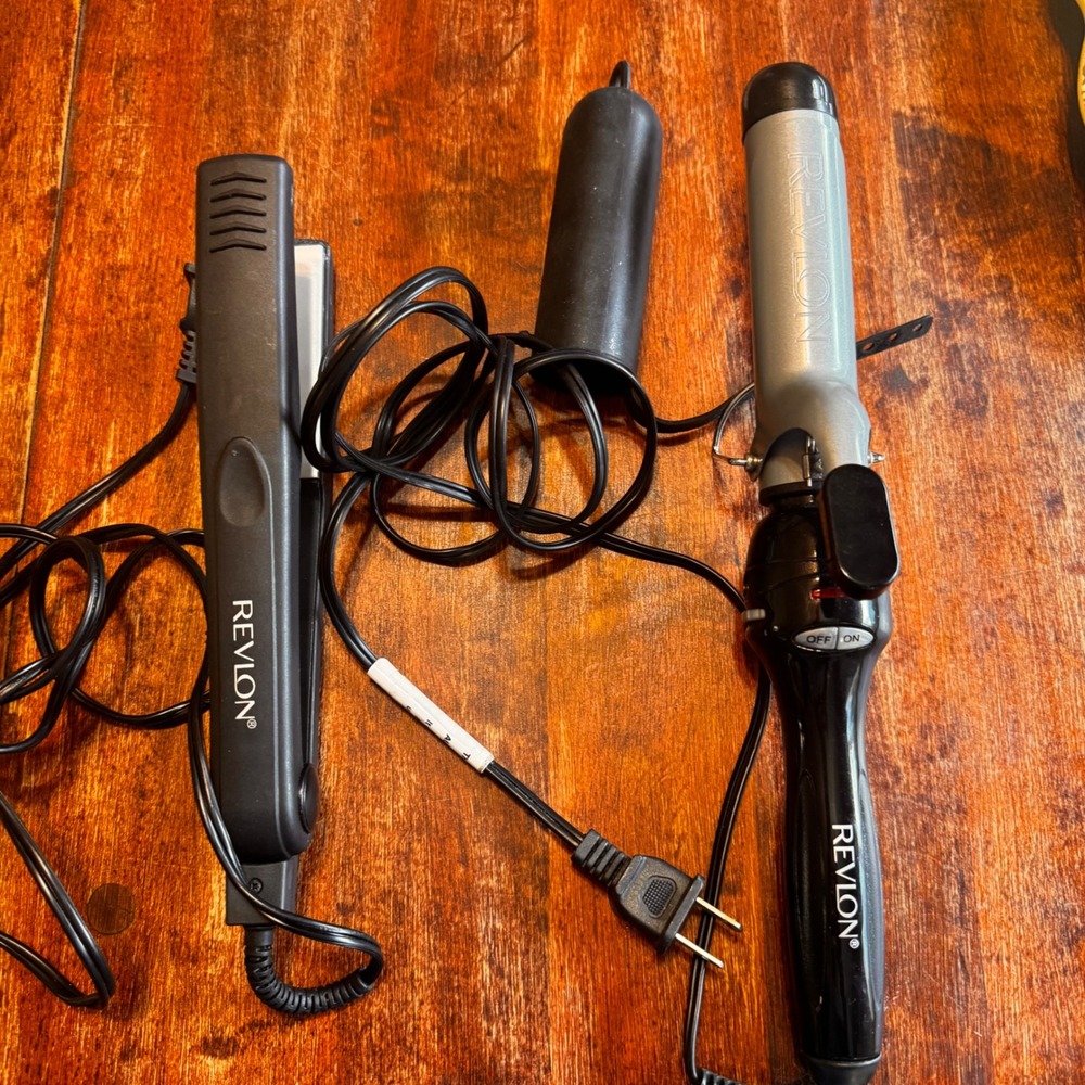 Revlon Hair Styling‎ Set Ceramic Flat Iron and Curling Iron with Heat Sleeve